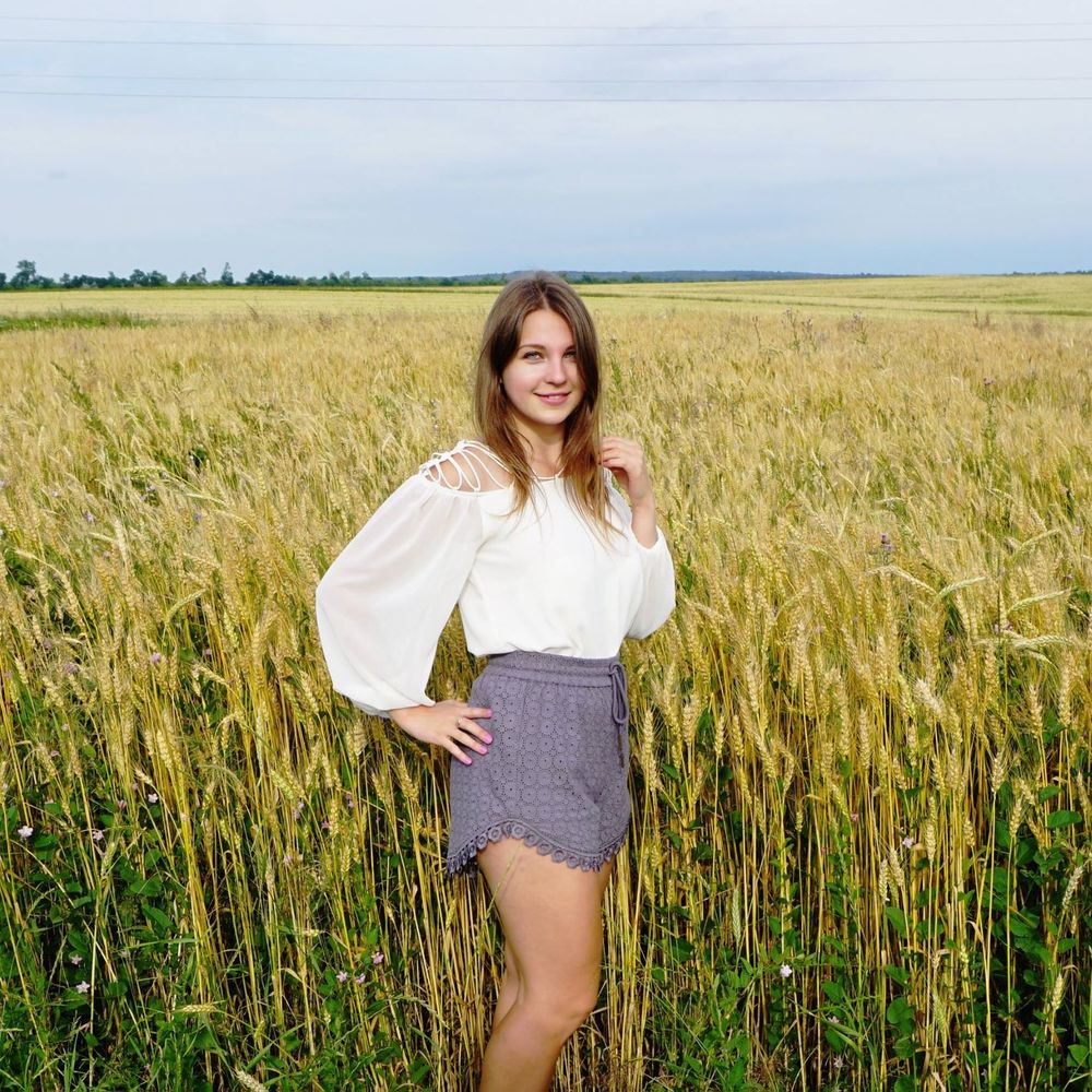 Meet your Posher, Alina